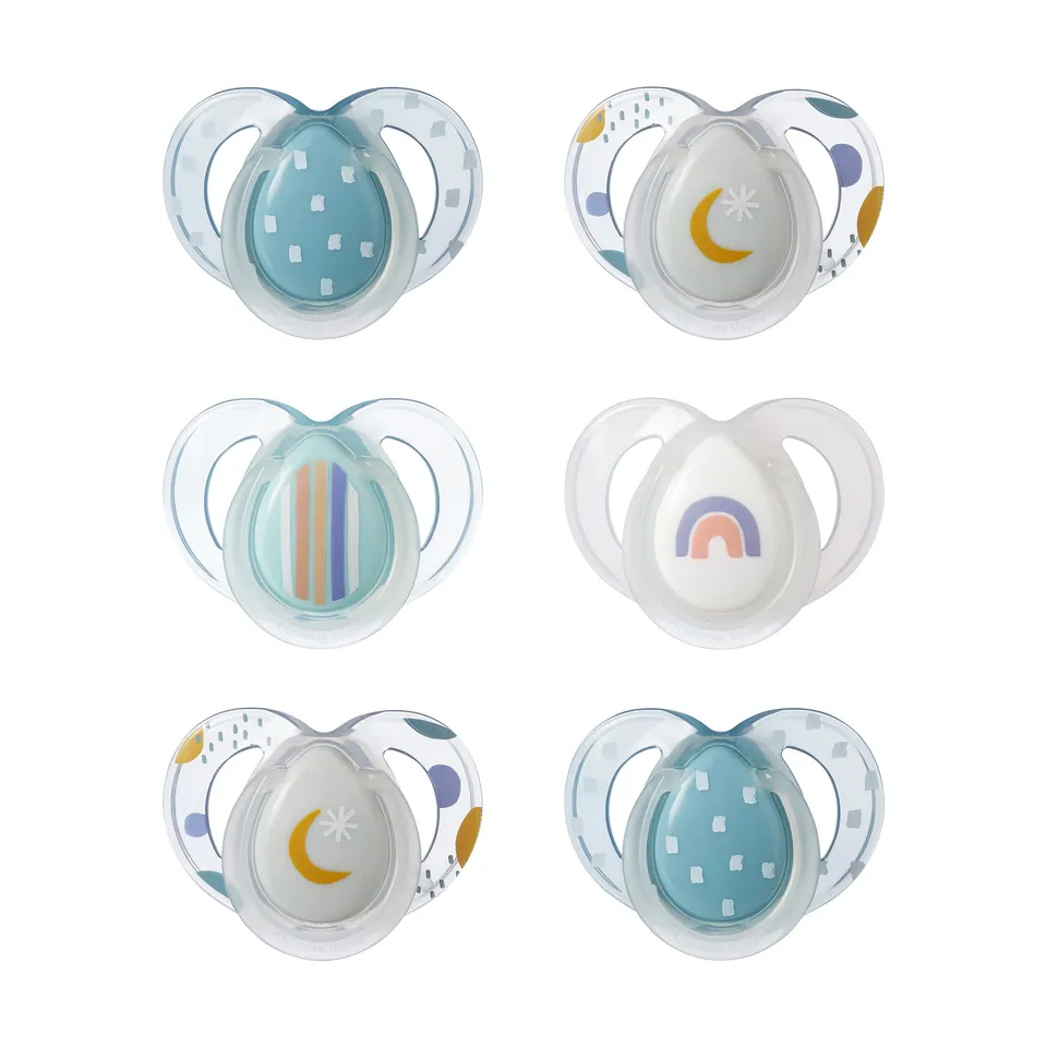 tommee-tippee-nighttime-pack-de-6-chupetes-luminosos-que-brillan-en-la-oscuridad image 1