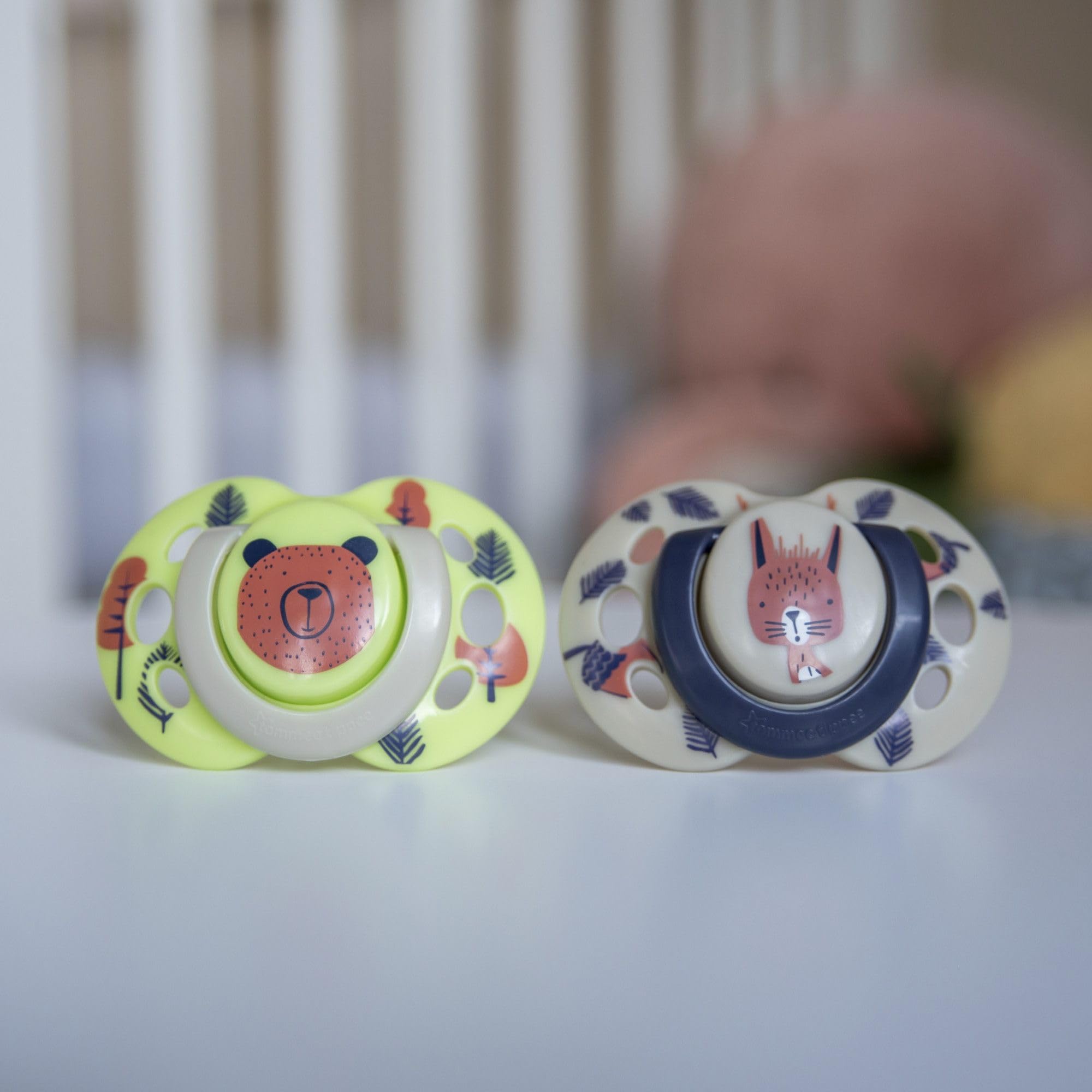tommee-tippee-fun-chupetes-ortod-nticos-6-18-meses-tetina-de-silicona-reversible image 5