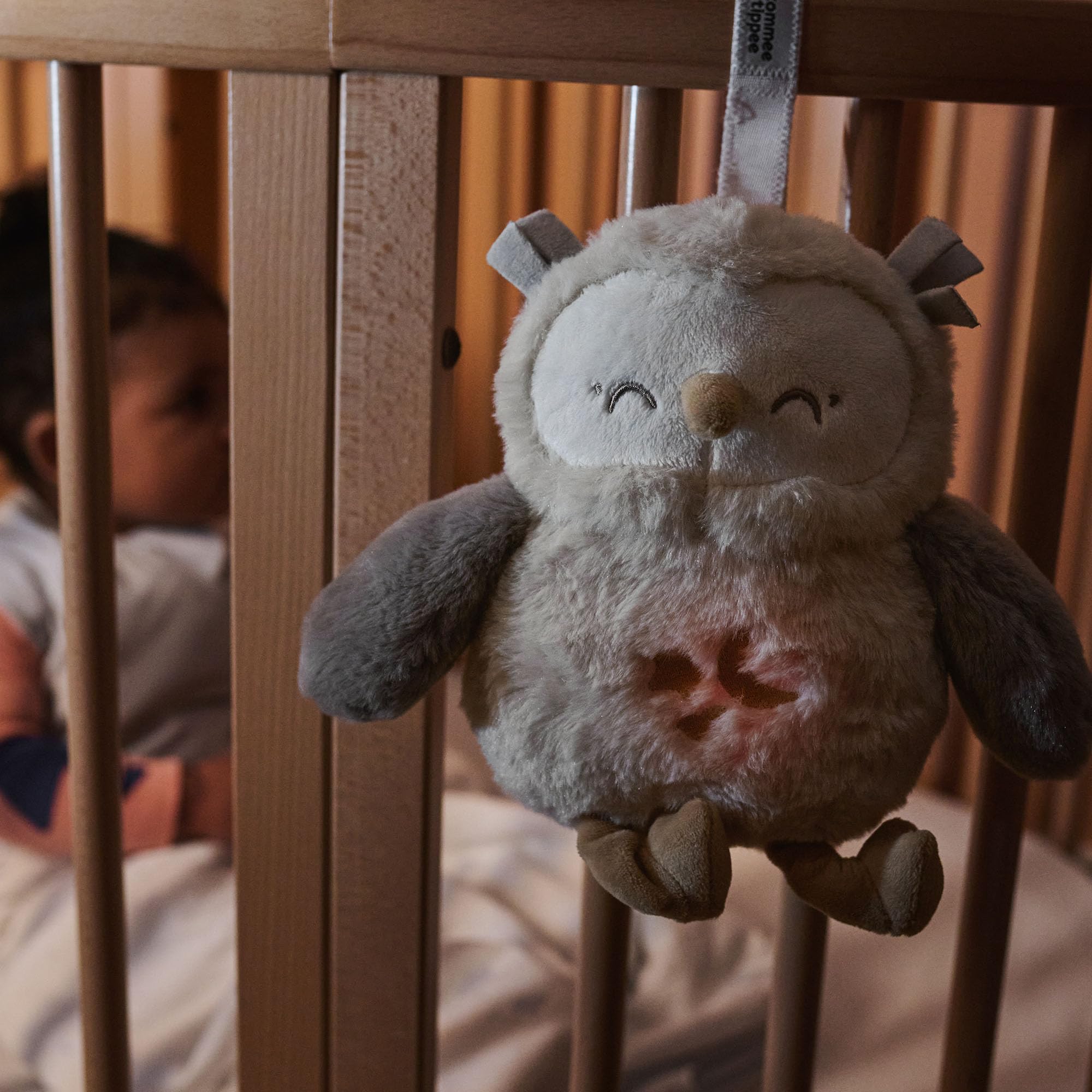 tommee-tippee-ollie-el-b-ho-peluche-quitamiedos-deluxe-con-luz-nocturna-crysenso image 3