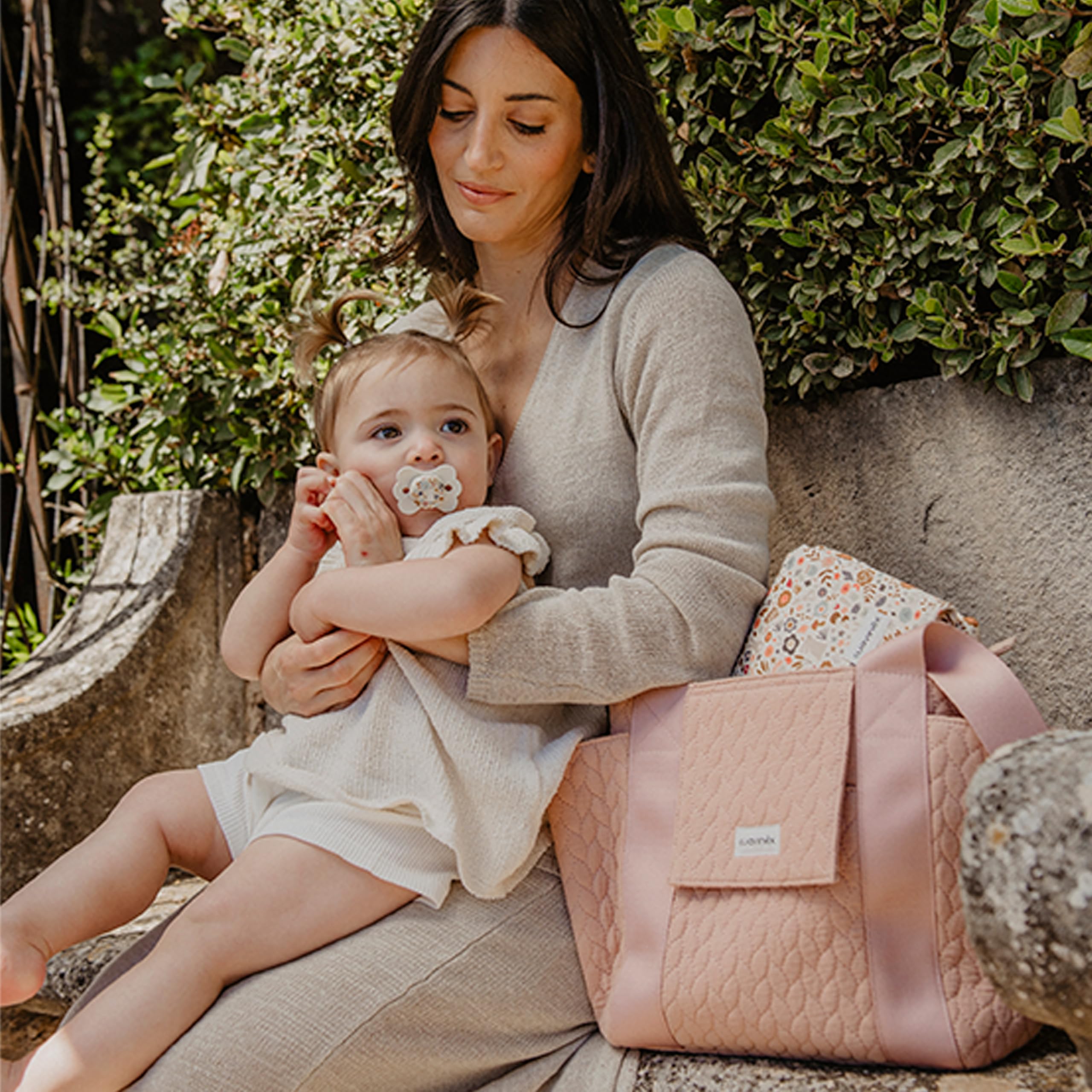 suavinex-bolso-maternidad-organizador-para-carrito-de-beb-tipo-panera-con-asas-a image 2